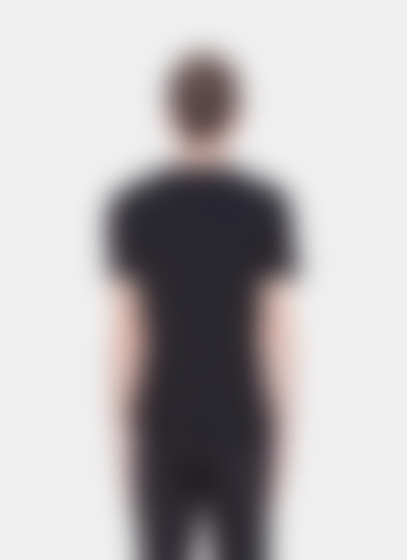 Black T-Shirt - Imagem 3